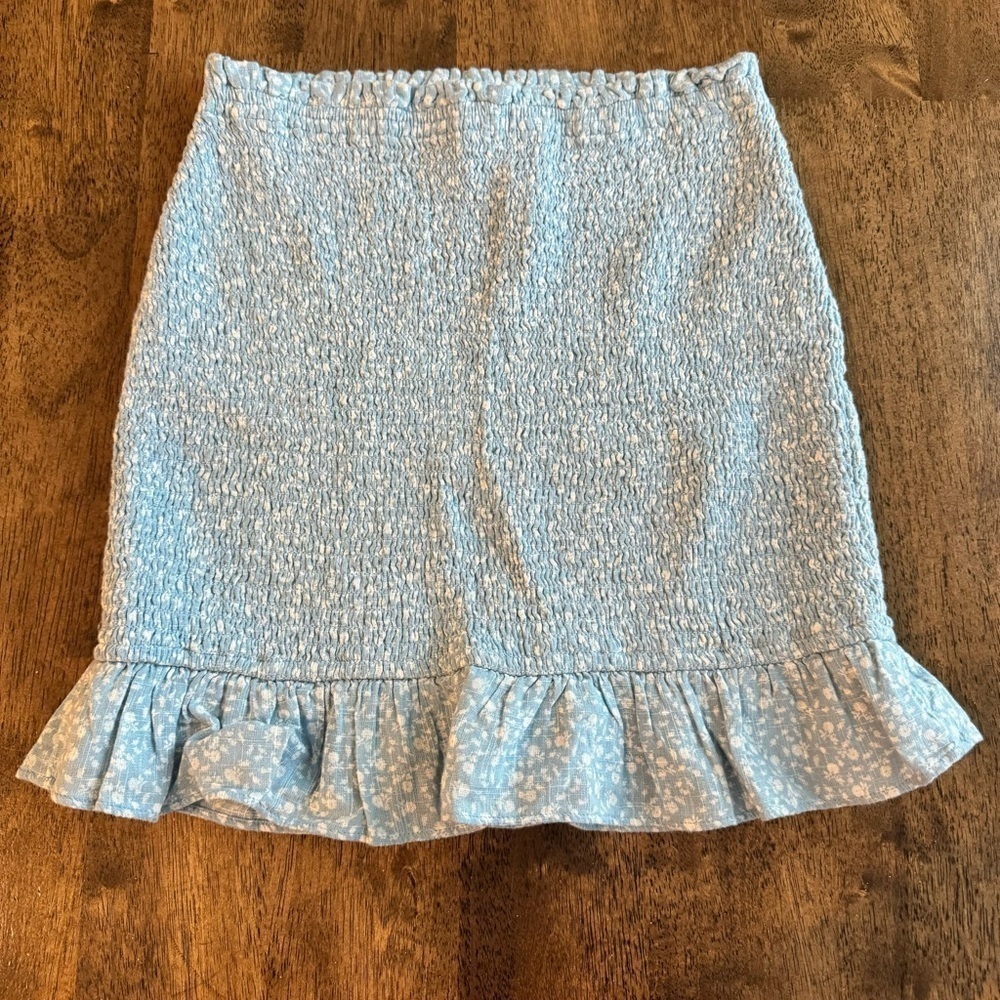 Abercrombie and Fitch Smocked skirt Blue and white floral Small Grandmillennial
